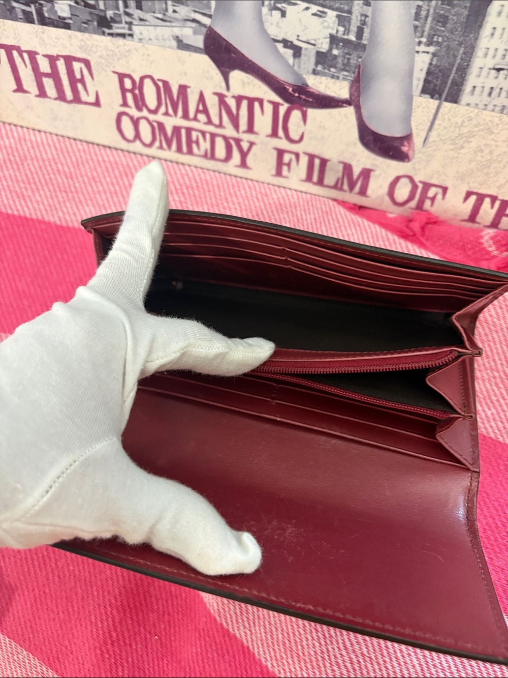 Gucci Burgundy Patent GG Heart Continental Wallet - Picture 13 of 15